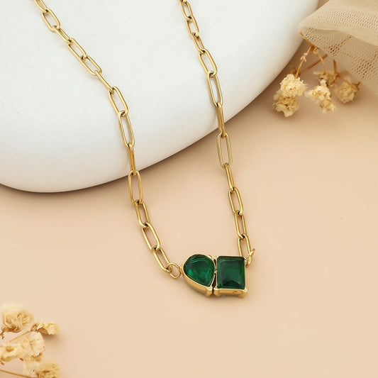 Green droplet loket with link chain