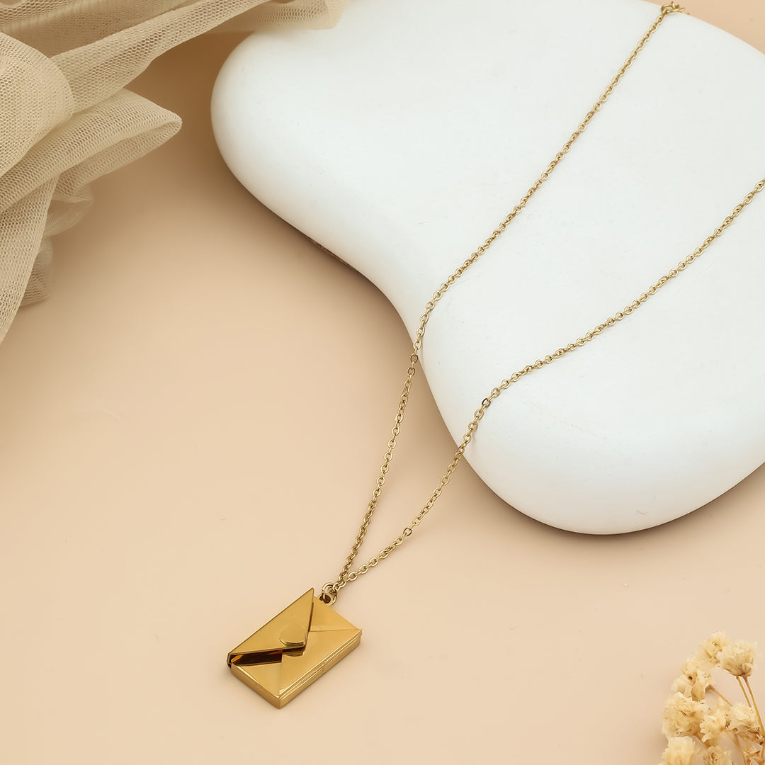 Love message box loket chain