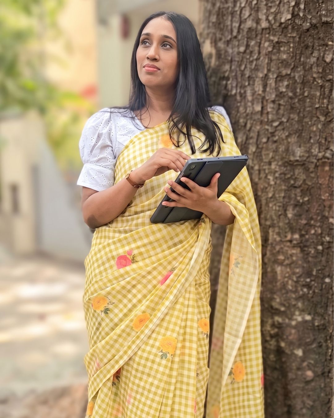 Cotton Linen Checks floral saree