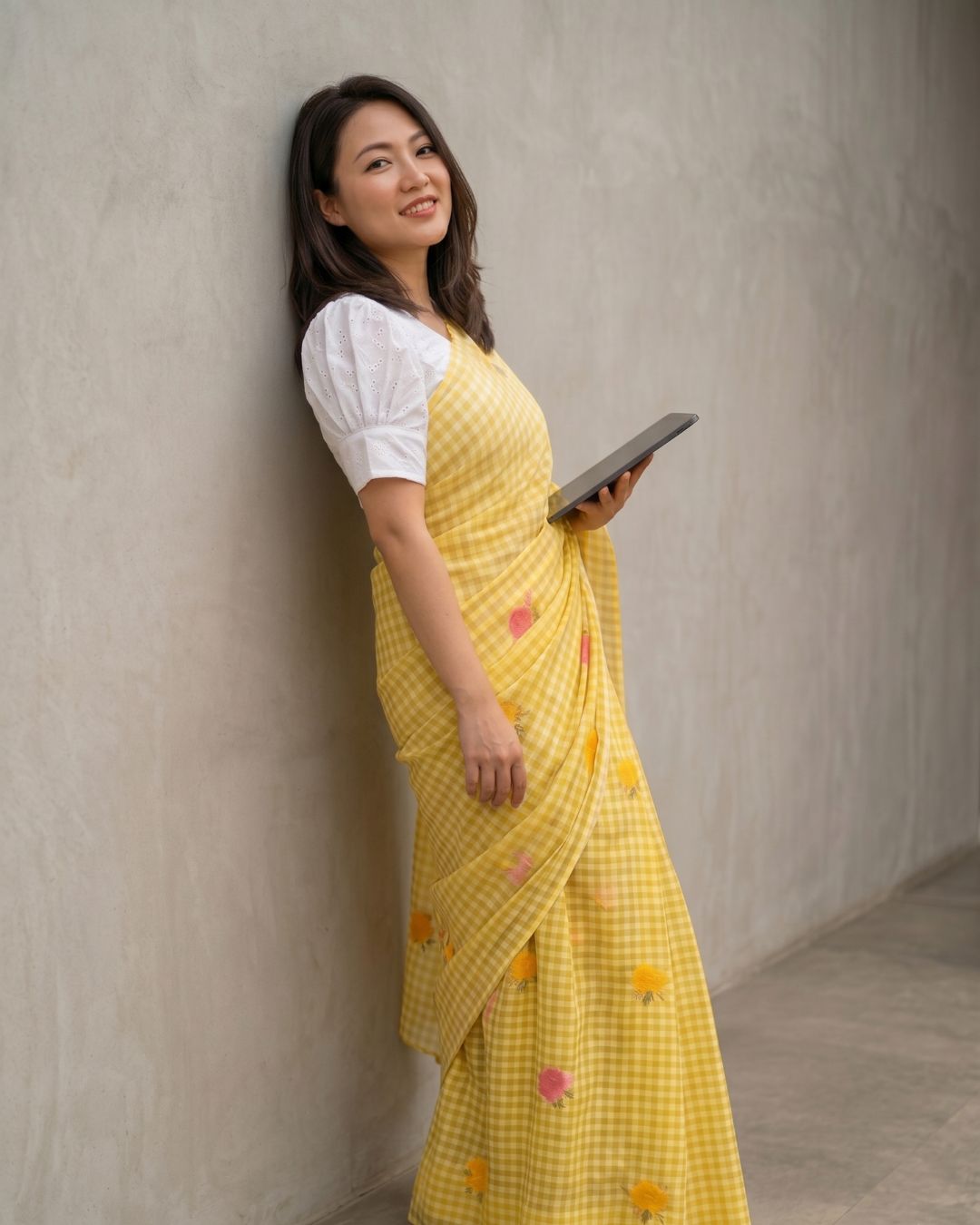 Cotton Linen Checks floral saree