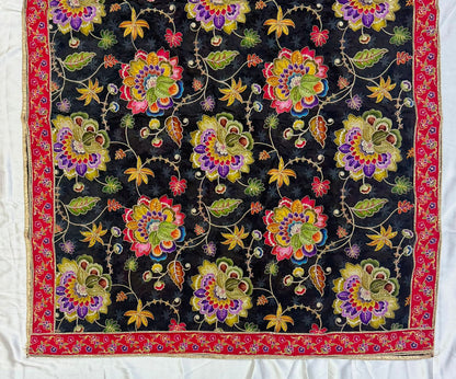 Pure Viscose Natural Crepe Dupatta – Floral Zari Elegance