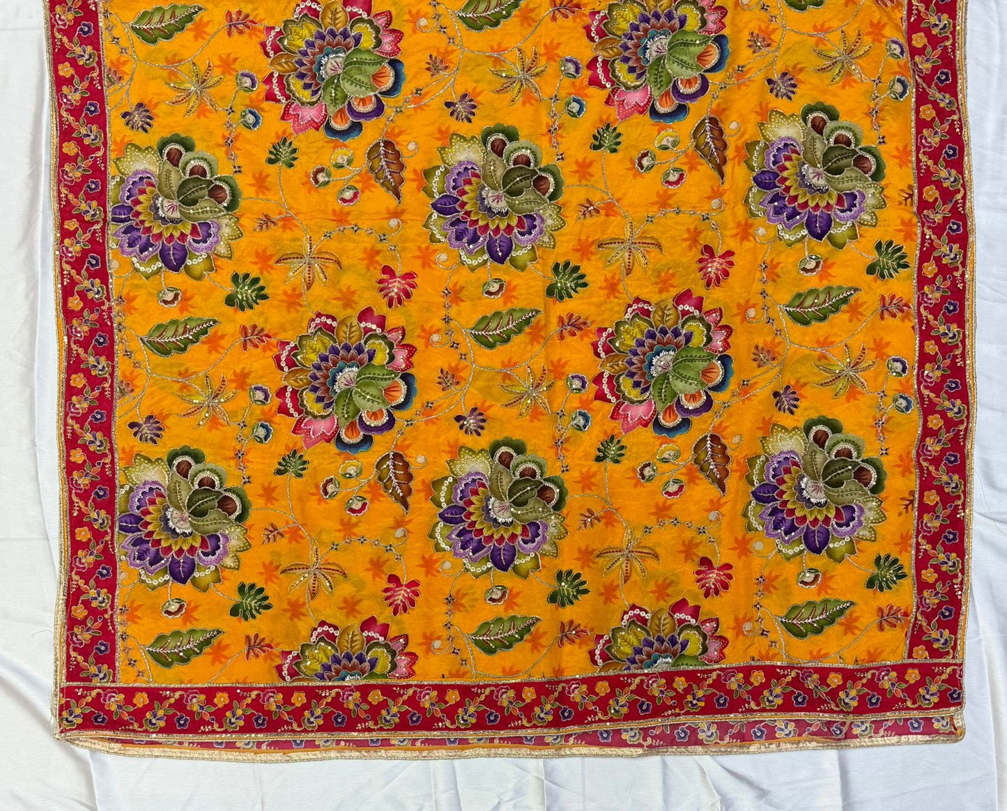 Pure Viscose Natural Crepe Dupatta – Floral Zari Elegance