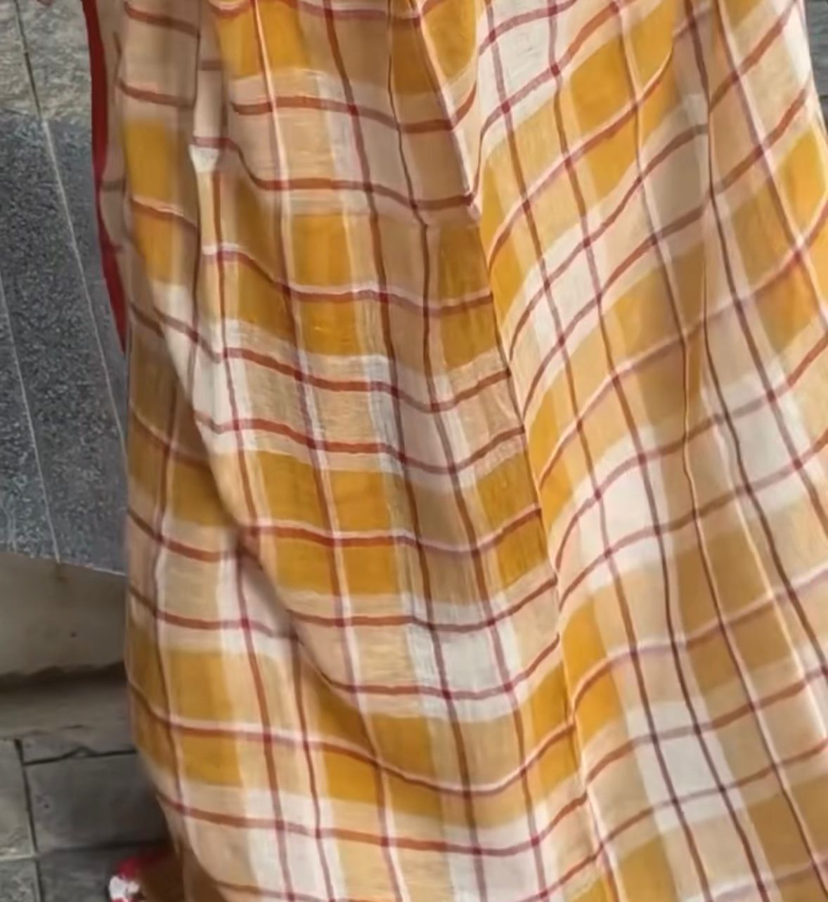 Mustard Checks – Cotton Linen Saree