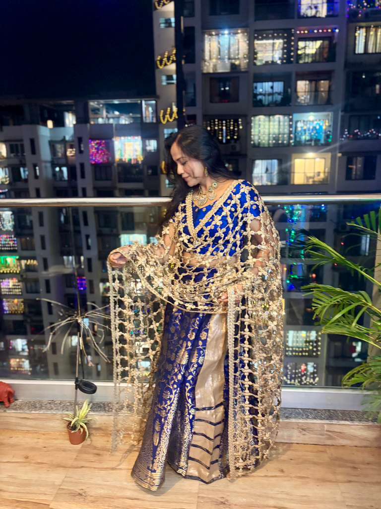 Trending sheesh mirror dupatta